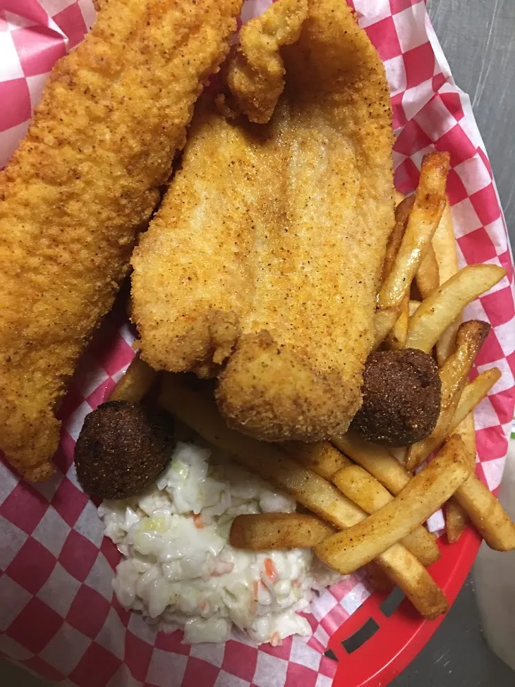 Catfish Fillets w Hushpuppies